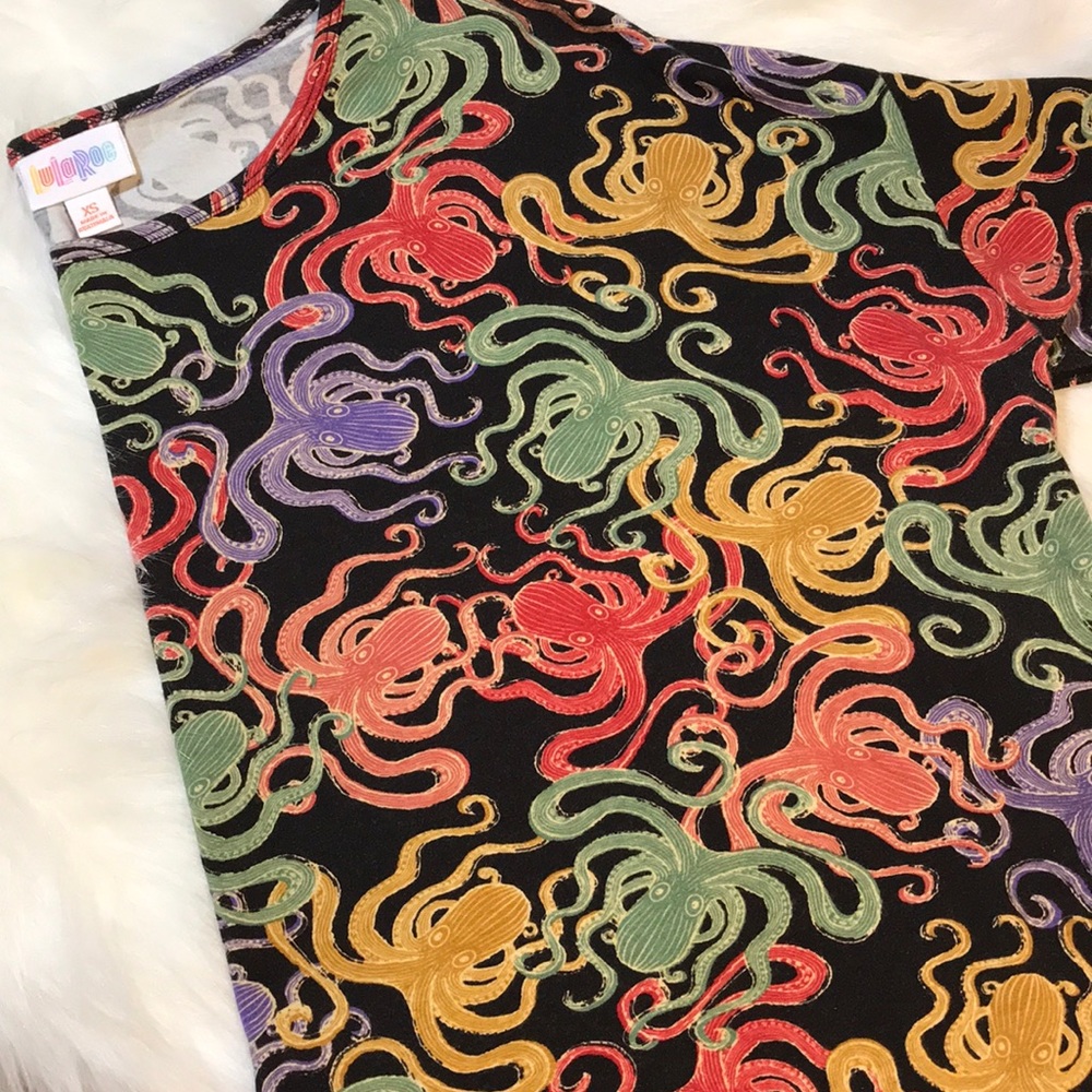 LuLaRoe Irma Tunic 🐙